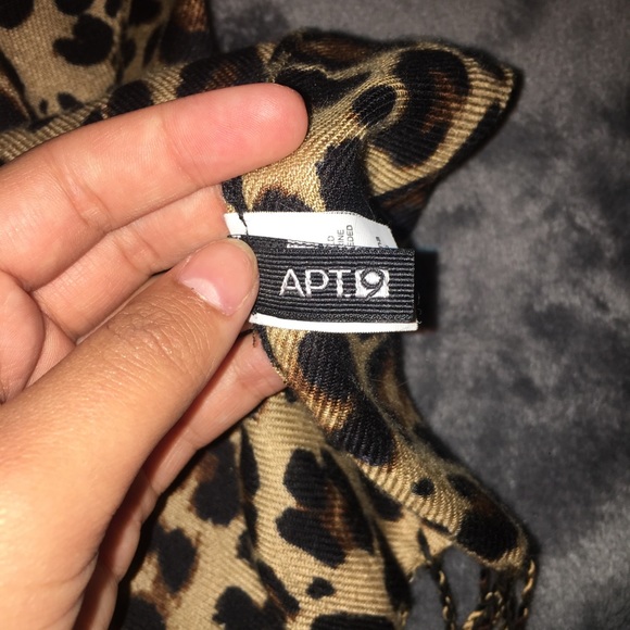 Cheetah scarf - Picture 3 of 3